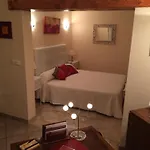 Les Sureaux Bed & Breakfast 3*
