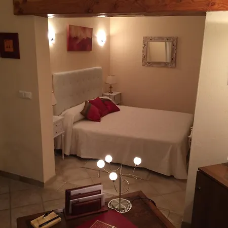 Les Sureaux Bed & Breakfast 3*